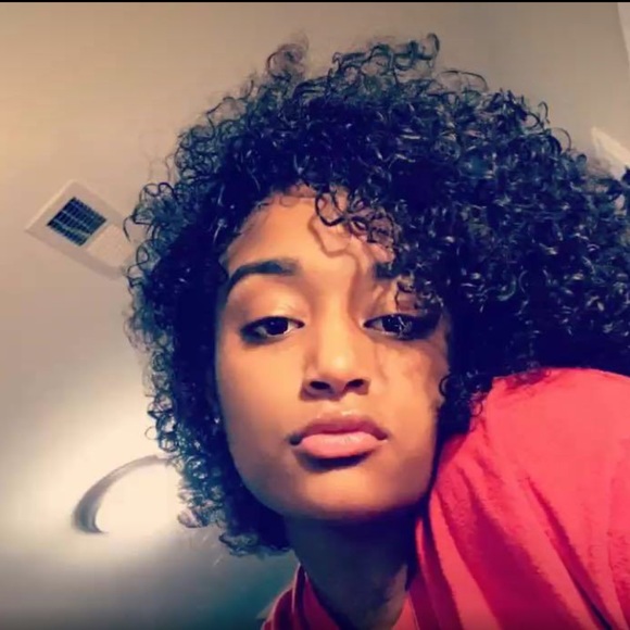 Meet your Posher, Paula - Picture 1 of 1